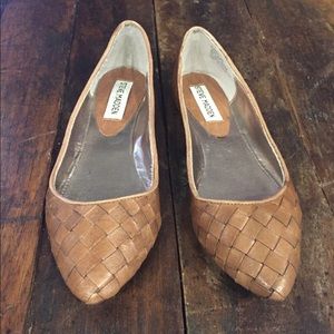 Steve Madden Boho Leather Woven Flat 6